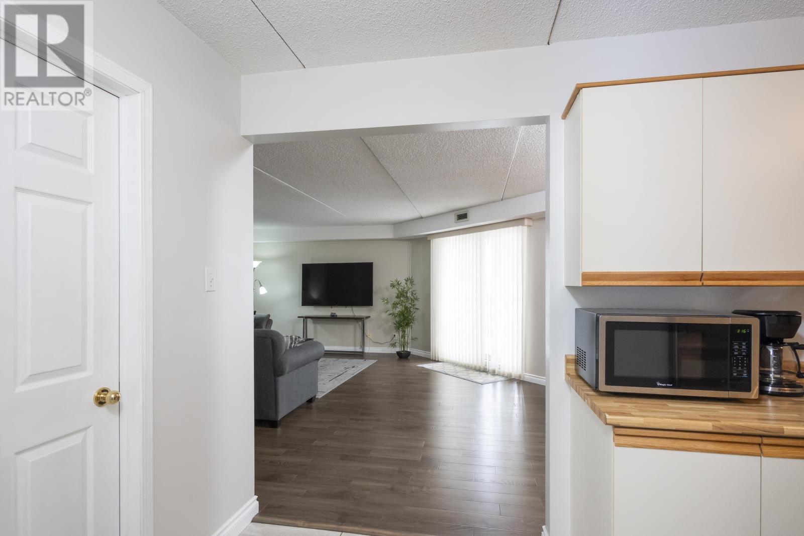 #304 1703 Victoria Ave, Thunder Bay, Ontario  P7C 1C8 - Photo 12 - TB2600486