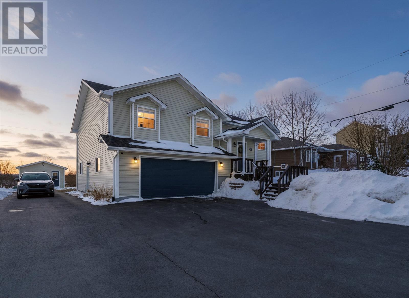 27 Badcock Boulevard, Bay Roberts, Newfoundland & Labrador A0A 1G0 - Photo 2 - 1295263