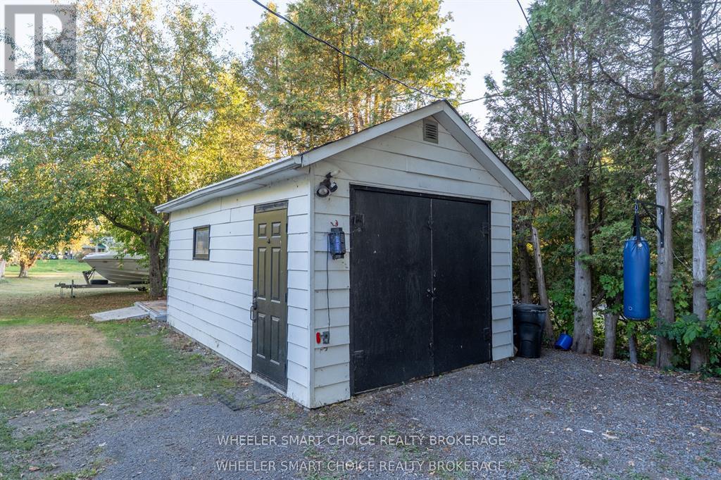 15904 Manning Road, South Stormont, Ontario  K0C 1M0 - Photo 21 - X12902578