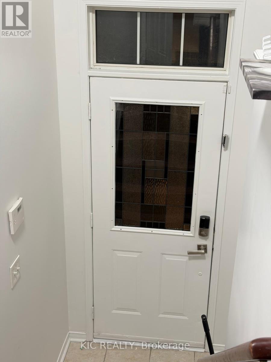 8 Ventura Lane, Ajax (Central), Ontario  L1T 0C4 - Photo 22 - E12821574