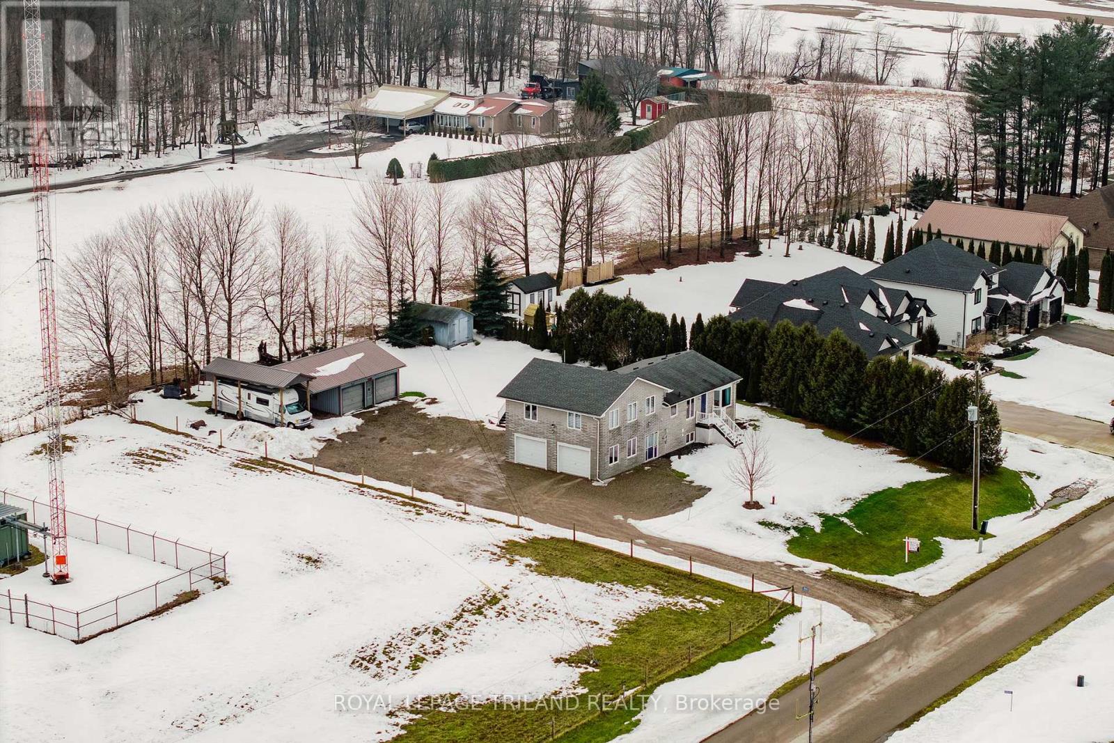 88650 Hilltop Lane, Malahide, Ontario  N5H 0B1 - Photo 6 - X12809670