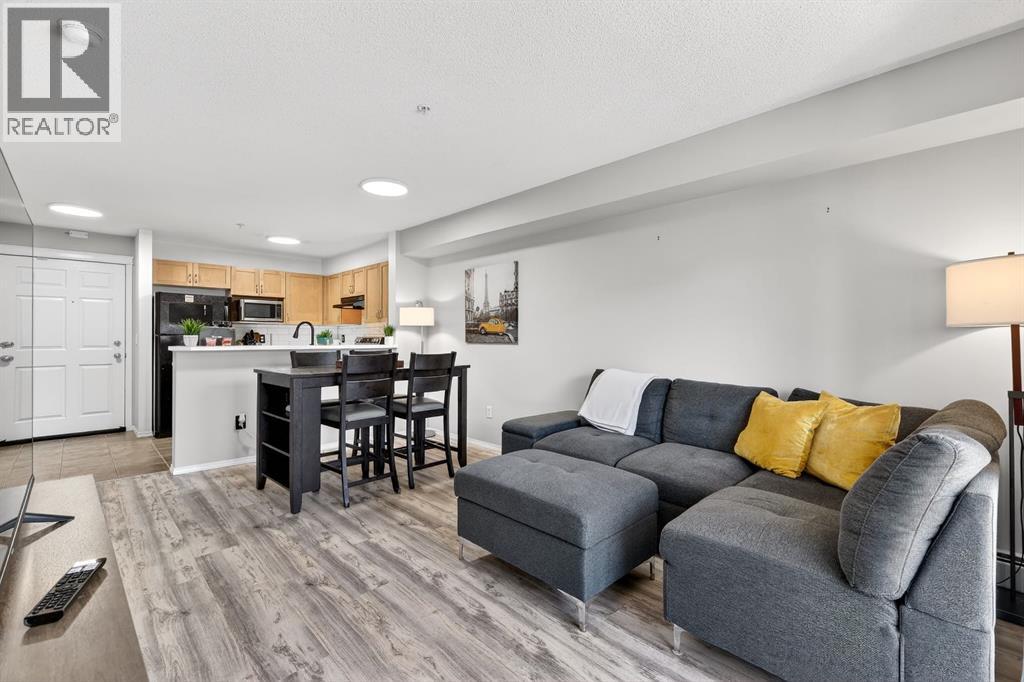 8206, 70 Panamount Drive Nw, Calgary, Alberta  T3K 5Z1 - Photo 4 - A2295040