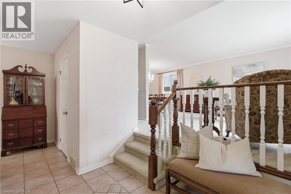 3 Elderwood Drive, St. Catharines, Ontario  L2S 3E9 - Photo 4 - 40813663