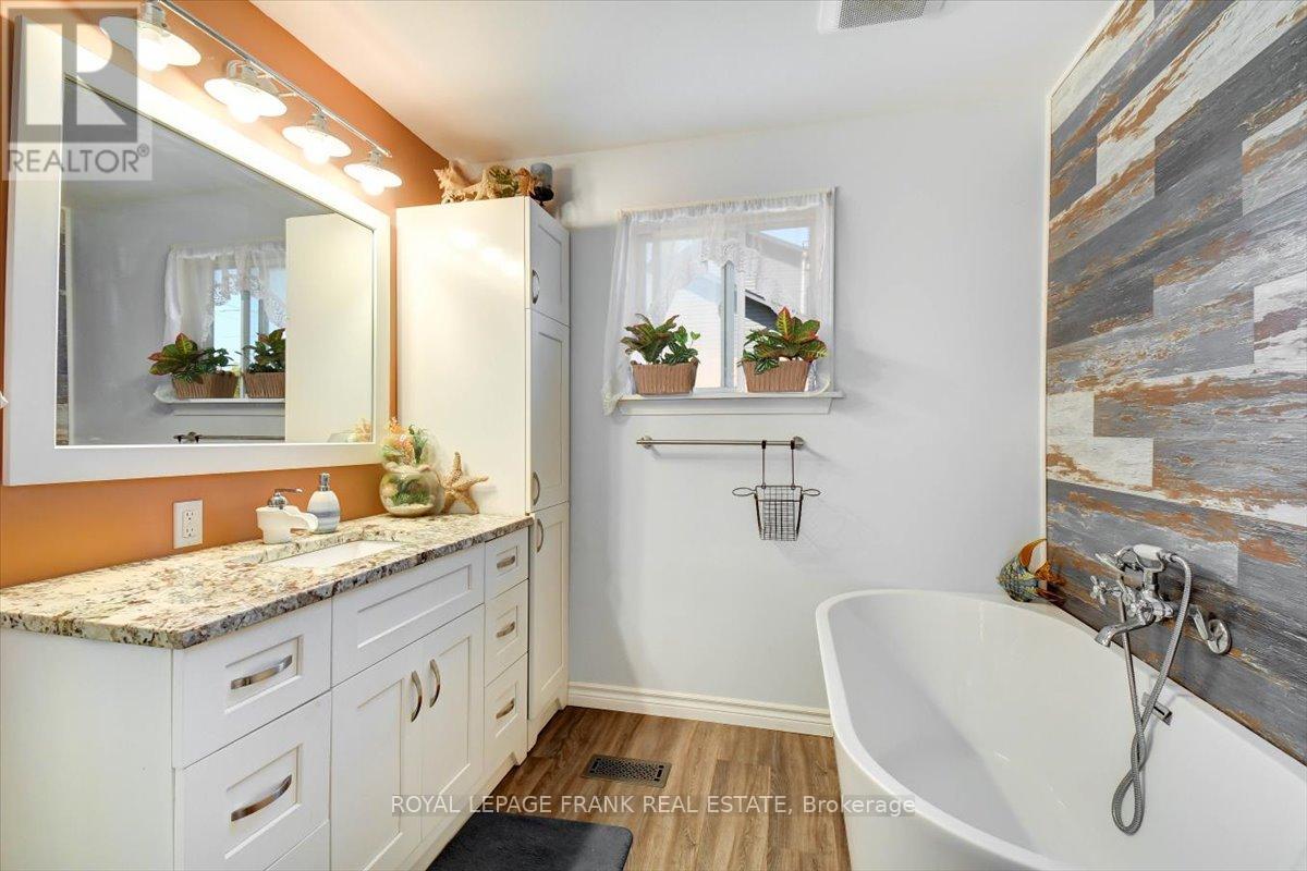 2374 Indian River Line, Otonabee-South Monaghan, Ontario  K0L 2B0 - Photo 14 - X12902510