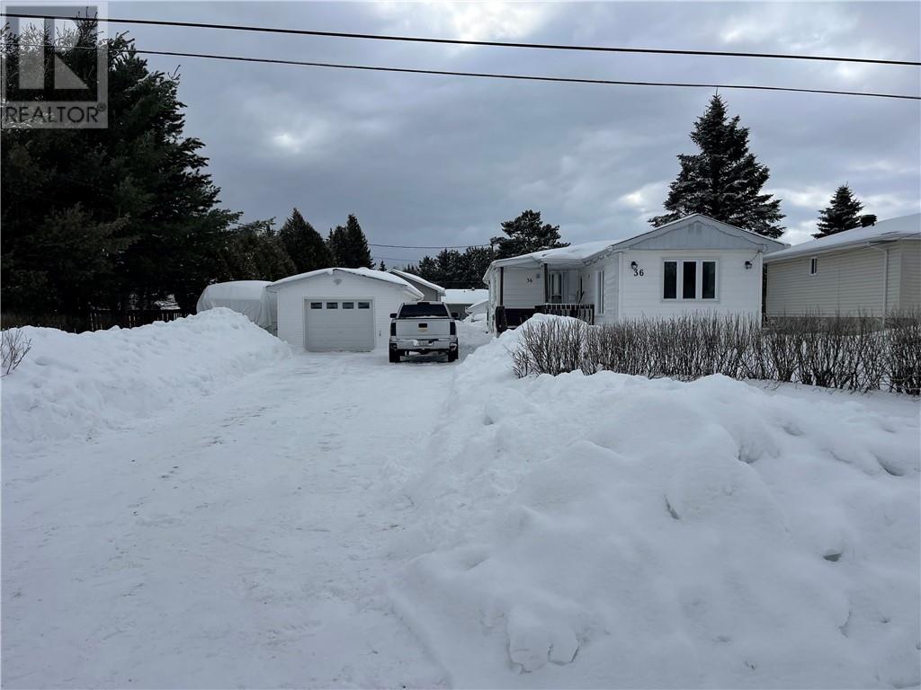 36 Beverly Street, Wahnapitae, Ontario  P0M 3C0 - Photo 1 - 2126852