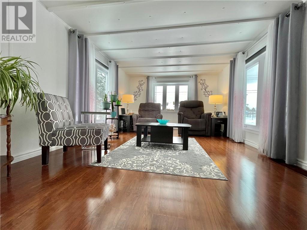 36 Beverly Street, Wahnapitae, Ontario  P0M 3C0 - Photo 11 - 2126852