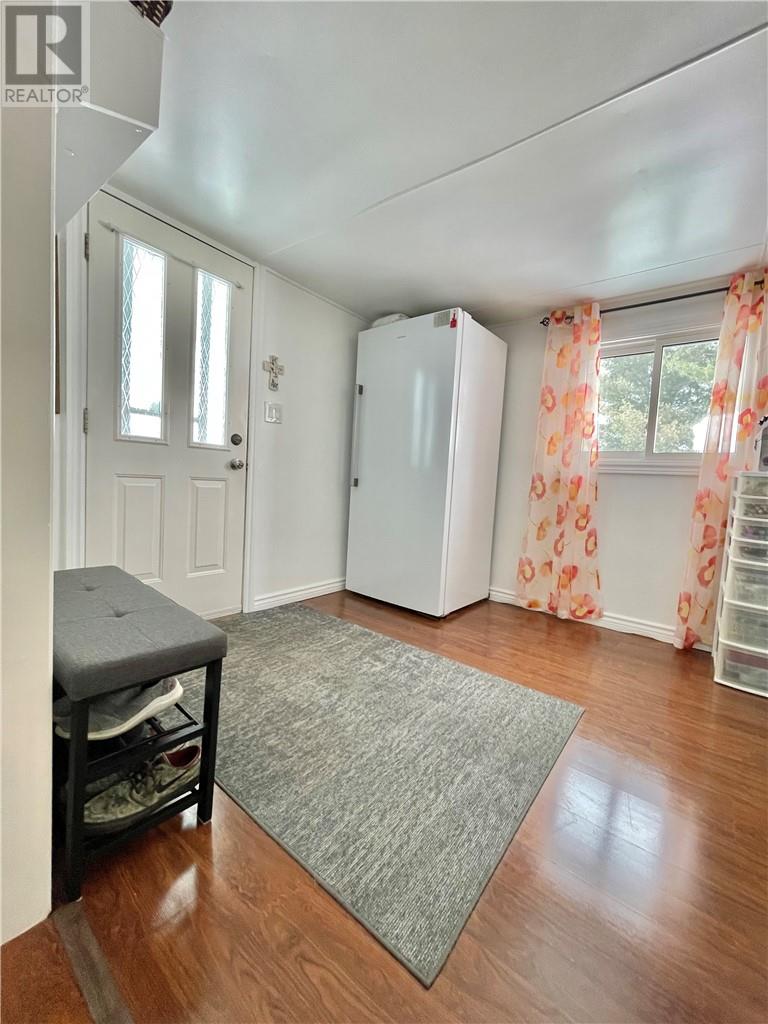 36 Beverly Street, Wahnapitae, Ontario  P0M 3C0 - Photo 5 - 2126852