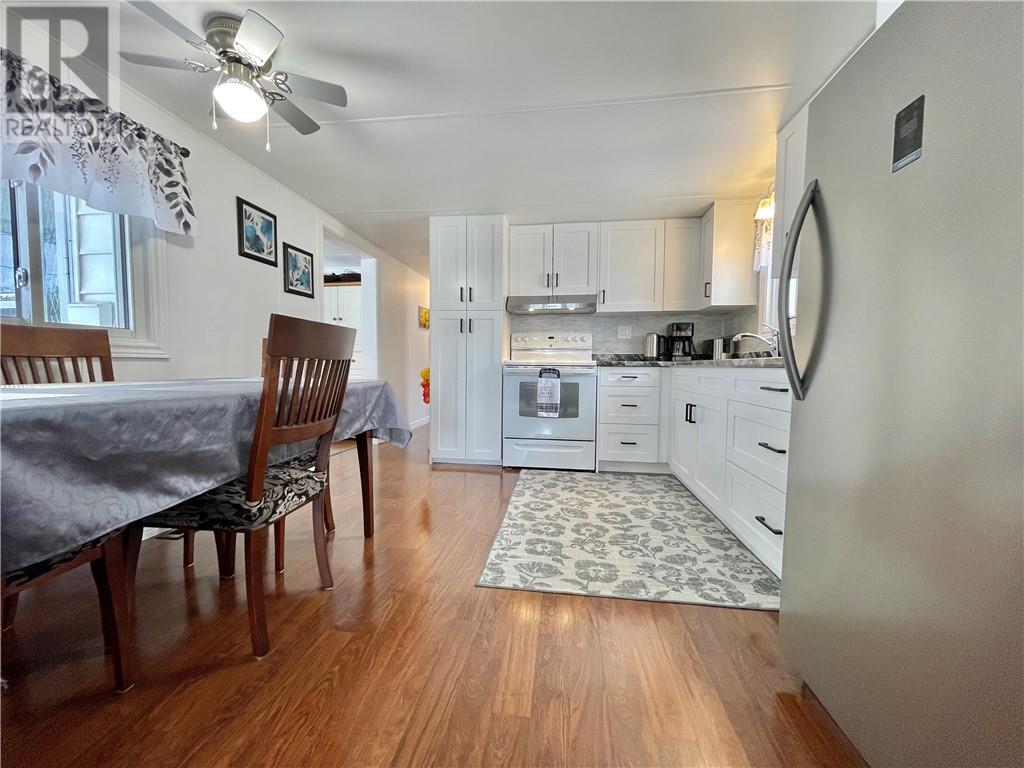 36 Beverly Street, Wahnapitae, Ontario  P0M 3C0 - Photo 7 - 2126852