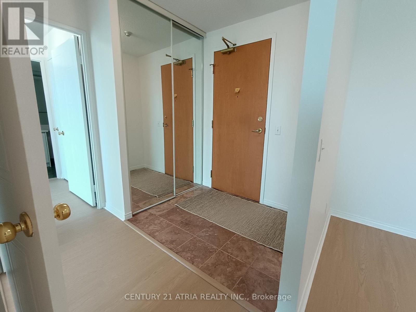 607 - 238 Doris Avenue, Toronto (Willowdale East), Ontario  M2N 6W1 - Photo 3 - C12902516