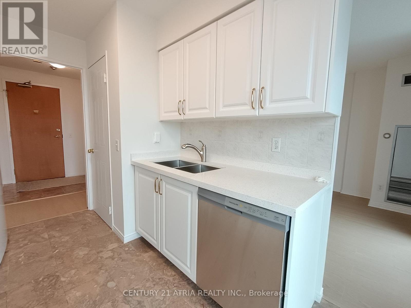 607 - 238 Doris Avenue, Toronto (Willowdale East), Ontario  M2N 6W1 - Photo 6 - C12902516