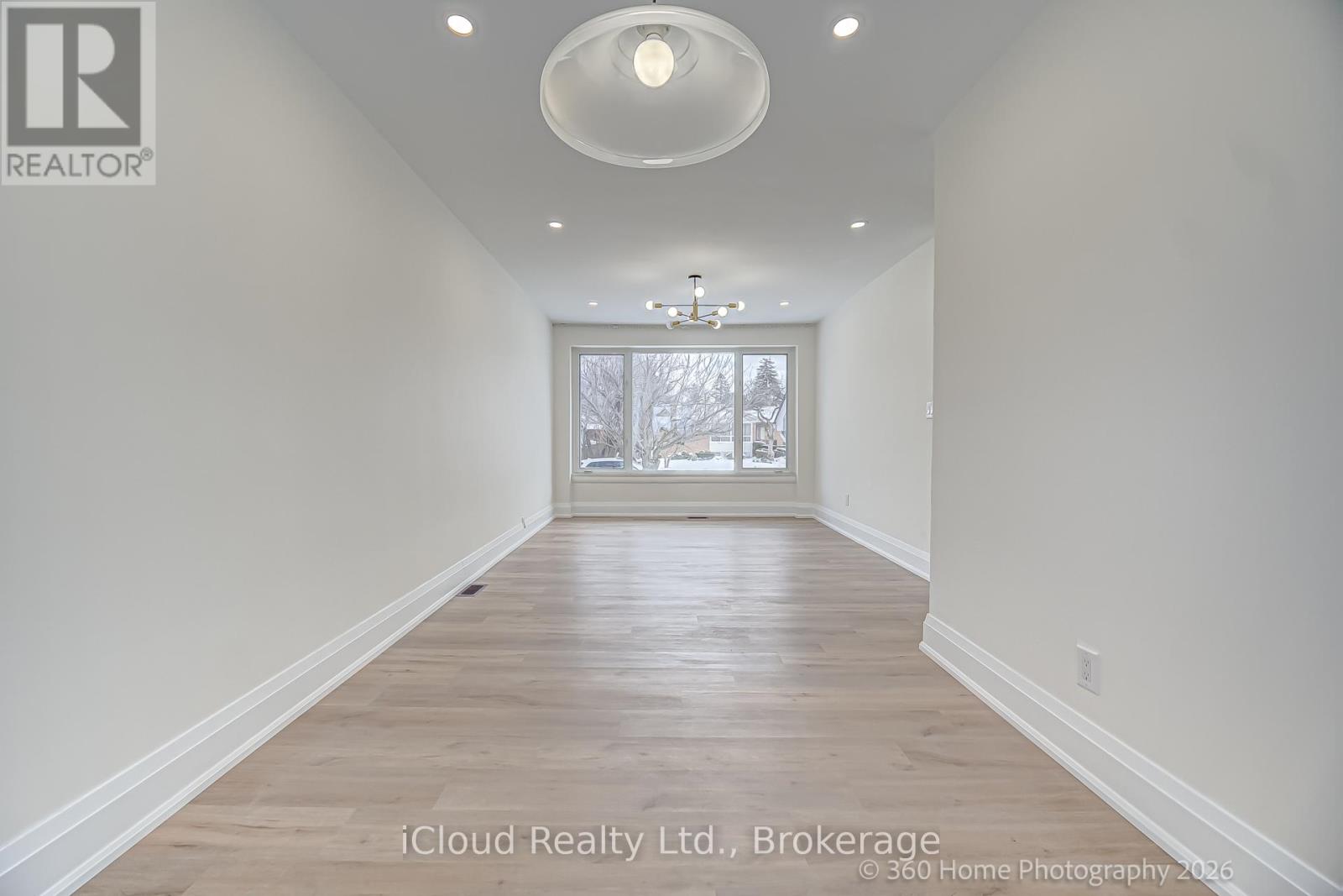 73 Berkinshaw Crescent, Toronto, Ontario  M3B 2T1 - Photo 7 - C12902558