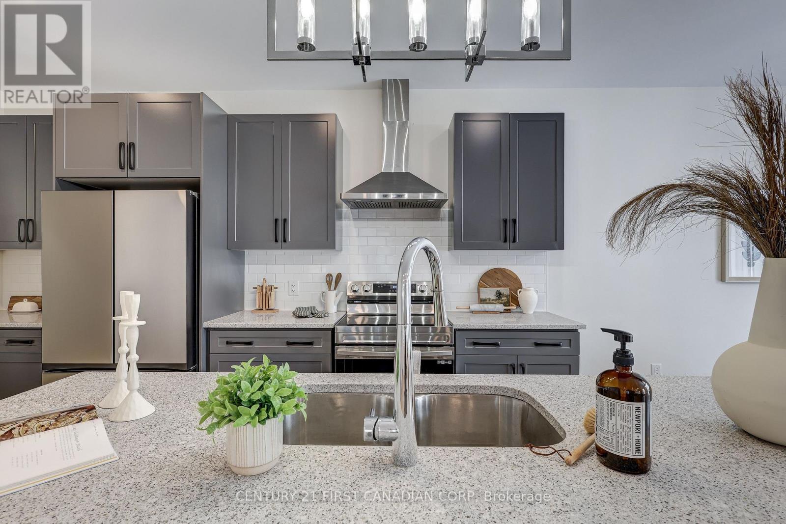 3932 Big Leaf Trail, London South, Ontario  N6P 0K1 - Photo 24 - X12902500