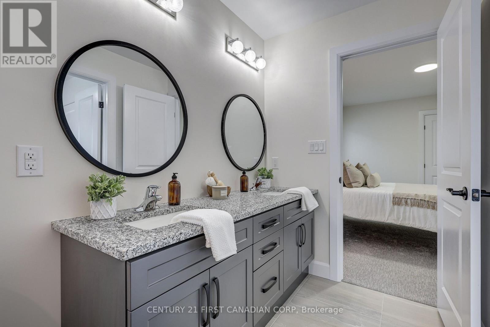 3932 Big Leaf Trail, London South, Ontario  N6P 0K1 - Photo 31 - X12902500