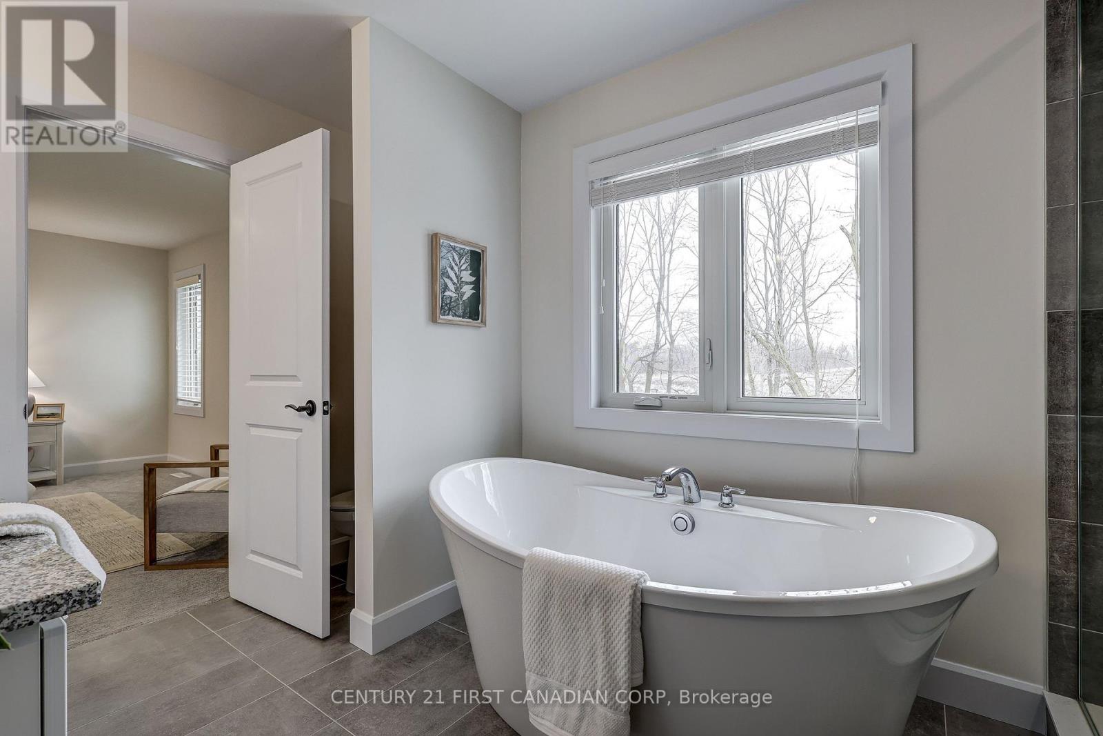 3932 Big Leaf Trail, London South, Ontario  N6P 0K1 - Photo 38 - X12902500