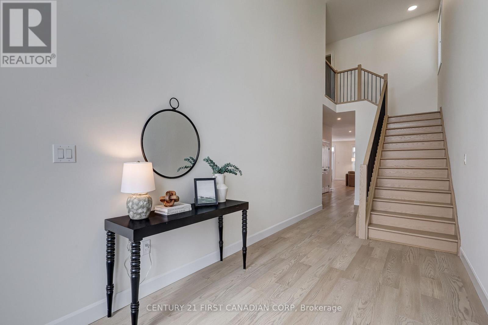 3932 Big Leaf Trail, London South, Ontario  N6P 0K1 - Photo 8 - X12902500