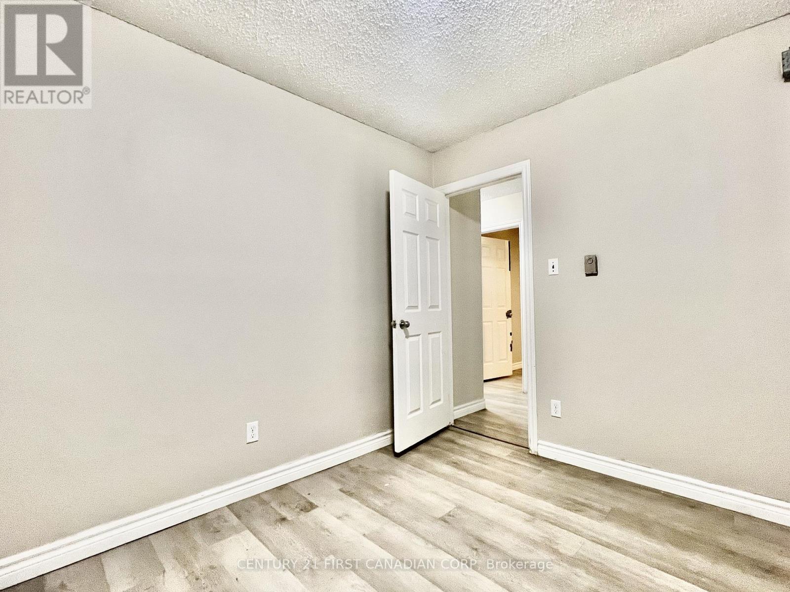 353 Oxford Street E, London East, Ontario  N6A 1V6 - Photo 10 - X12902502