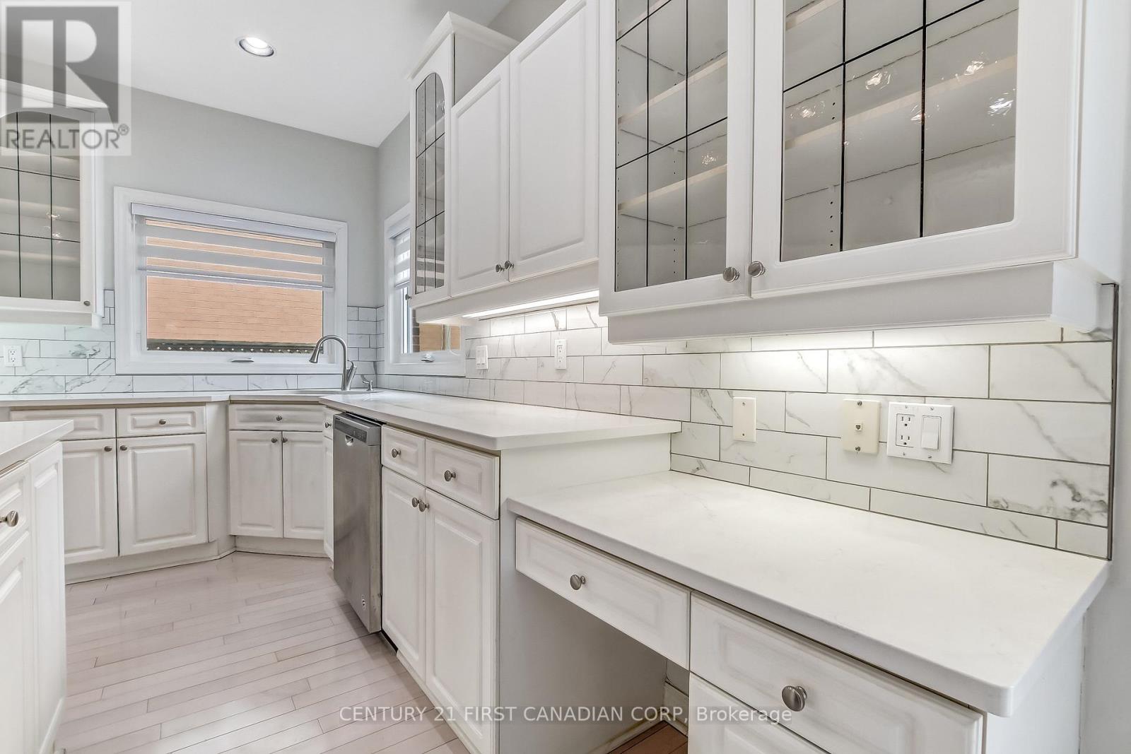 442 Ambleside Drive, London North, Ontario  N6G 4X9 - Photo 13 - X12902550