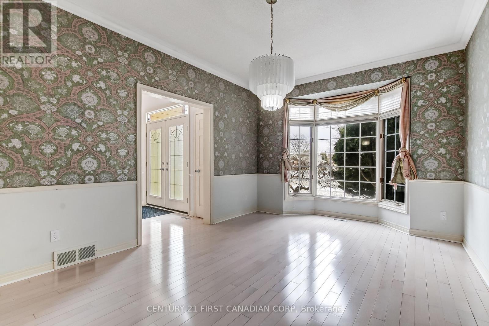 442 Ambleside Drive, London North, Ontario  N6G 4X9 - Photo 17 - X12902550