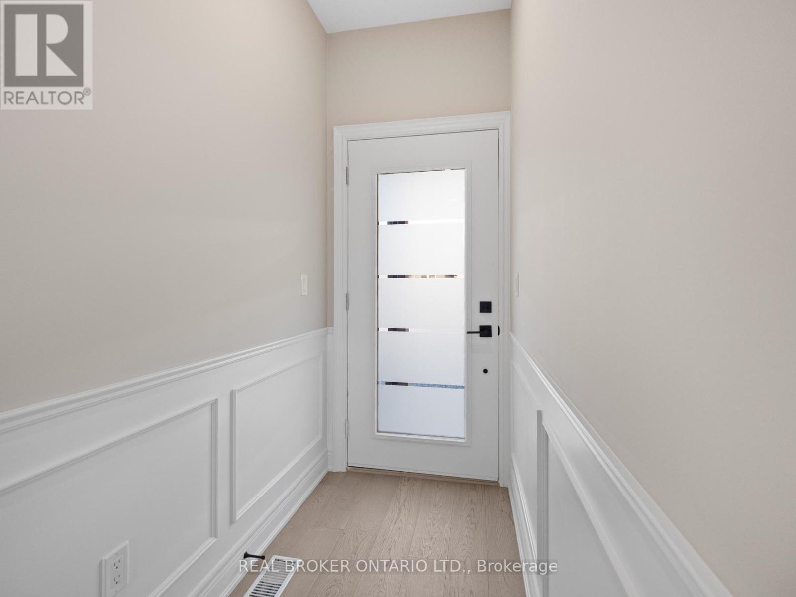 26 Austin Drive, Welland, Ontario  L3C 0J8 - Photo 5 - X12730940