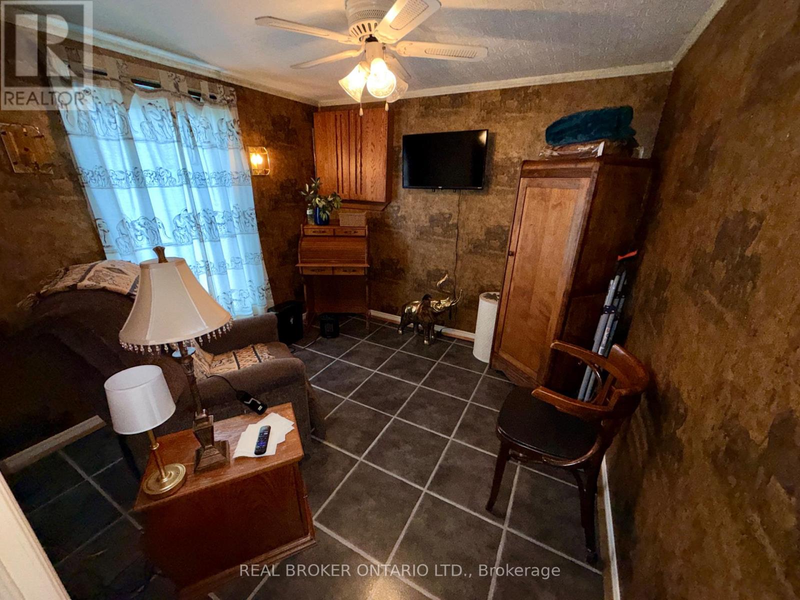 484 East Main Street, Welland, Ontario  L3B 3X6 - Photo 19 - X12812776