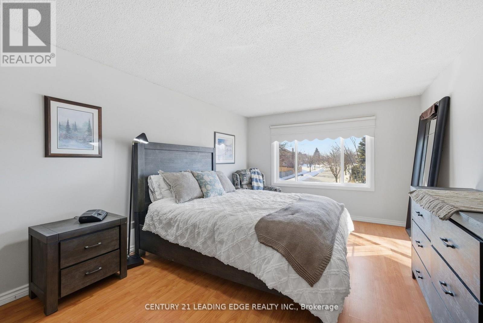 65 Forest Heights Street, Whitby, Ontario  L1R 1X4 - Photo 16 - E12902588