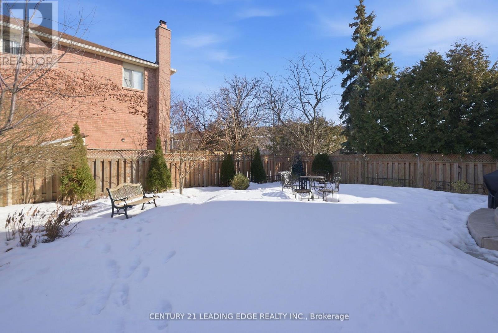 65 Forest Heights Street, Whitby, Ontario  L1R 1X4 - Photo 34 - E12902588