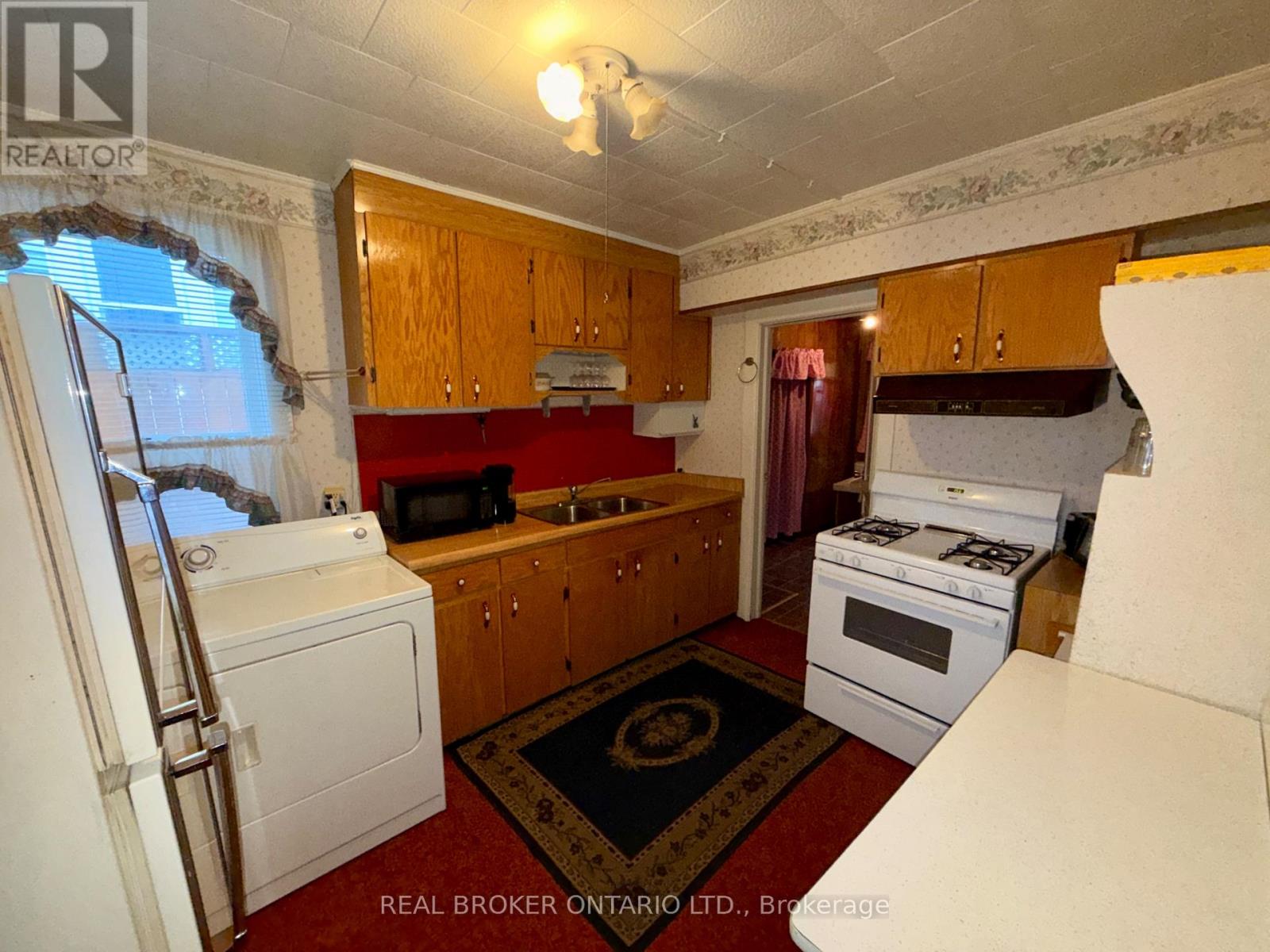 484 East Main Street, Welland, Ontario  L3B 3X6 - Photo 25 - X12812776