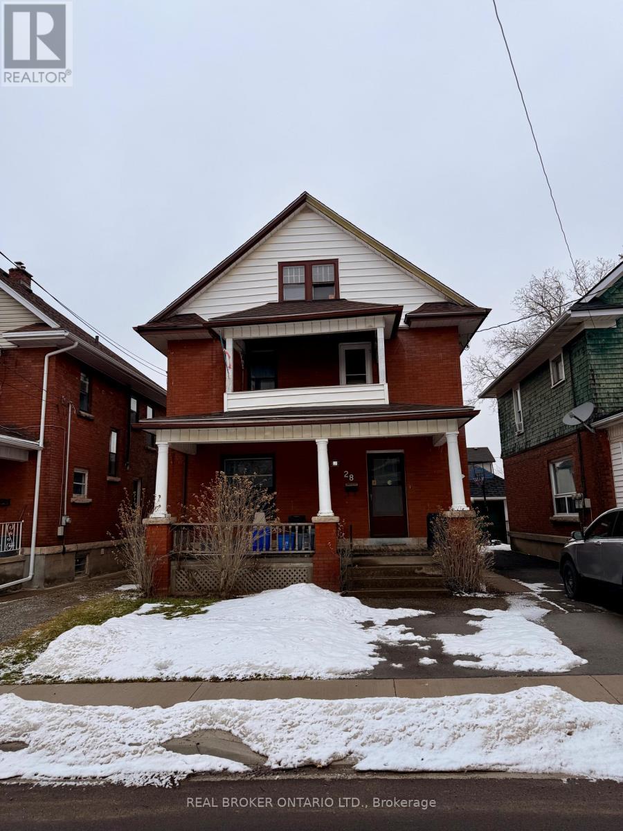 28 Grove Street, Welland, Ontario L3B 4B4 - Photo 3 - X12815898