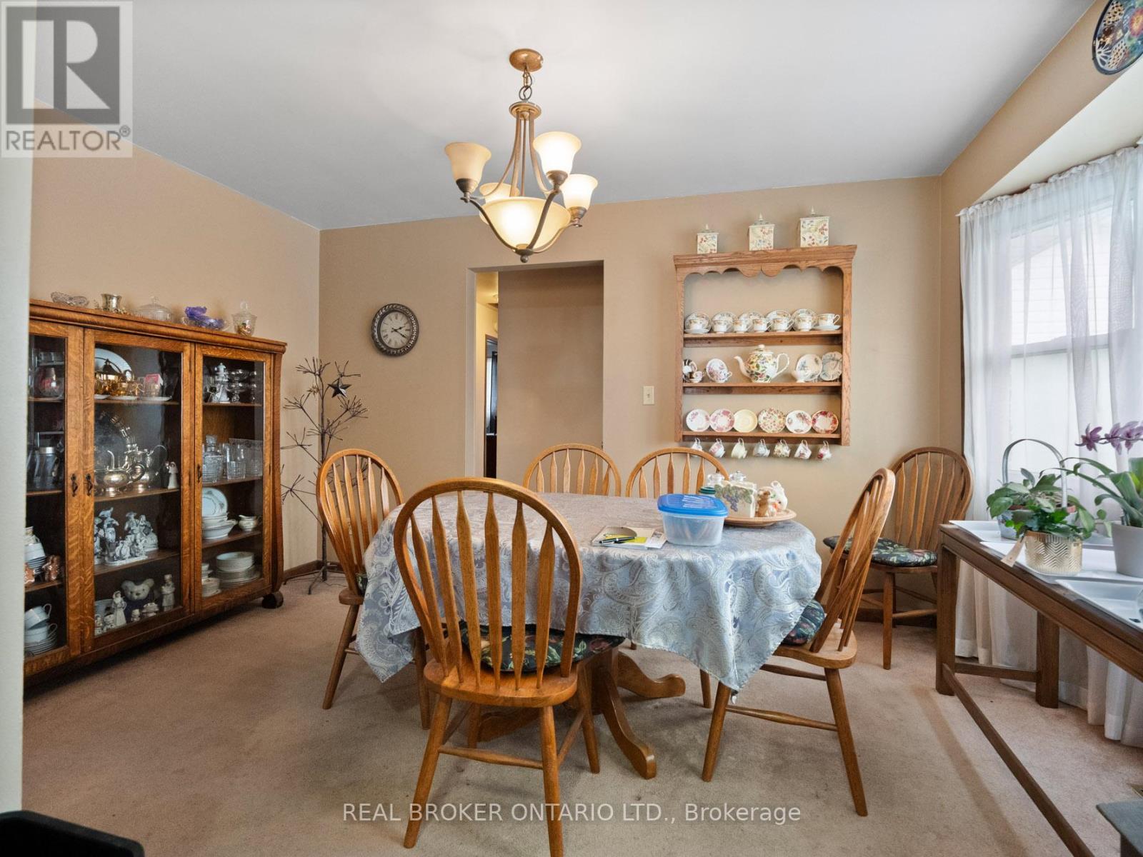 20 Brackencrest Road, St. Catharines, Ontario  L2P 3K8 - Photo 13 - X12849650