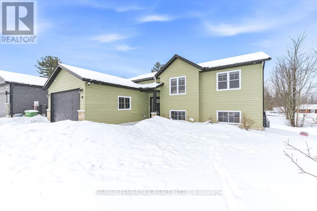 38 Terrance Drive, Petawawa, Ontario  K8H 0H3 - Photo 2 - X12902570