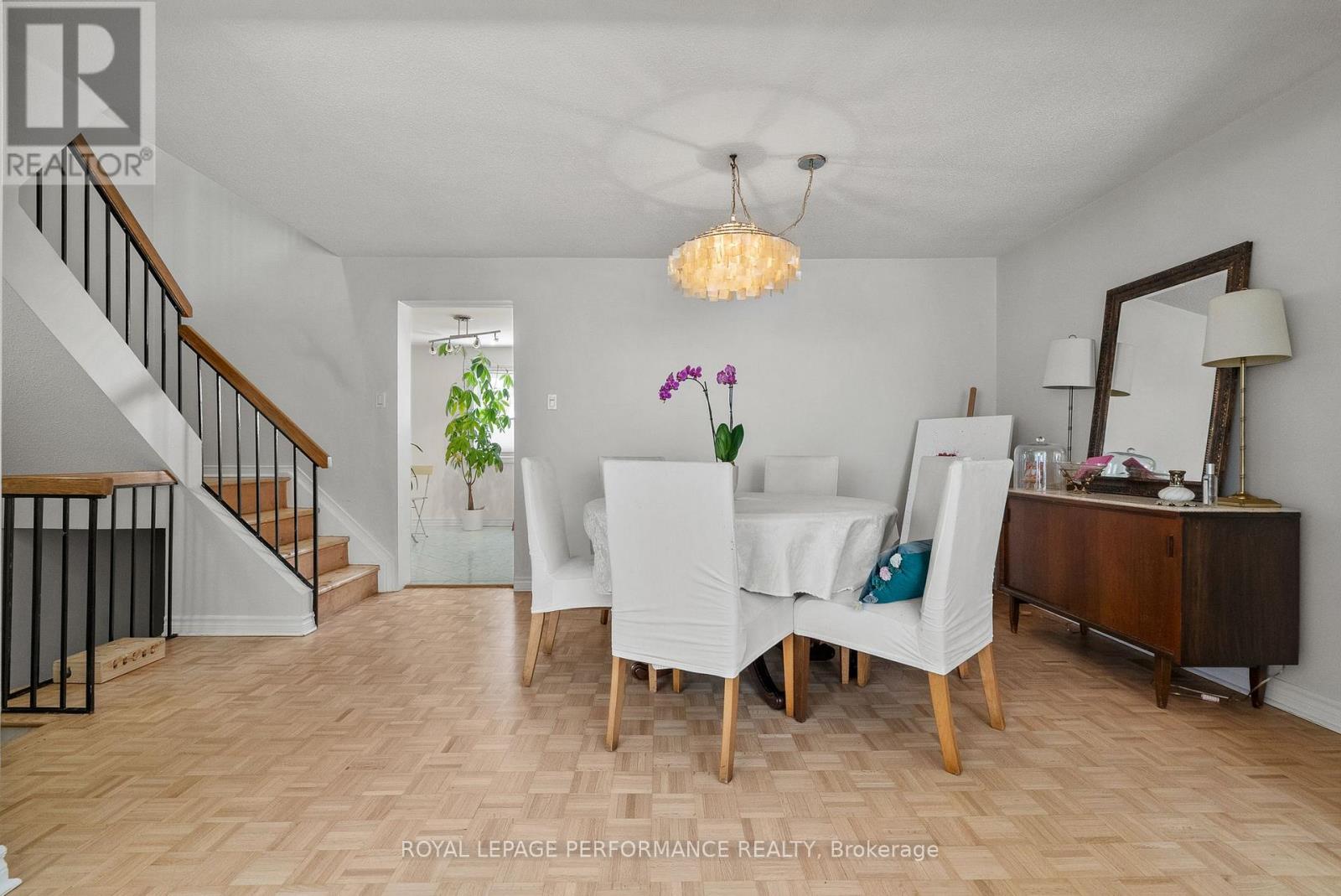 6919 Du Bois Avenue, Ottawa, Ontario  K1C 5L3 - Photo 18 - X12902536