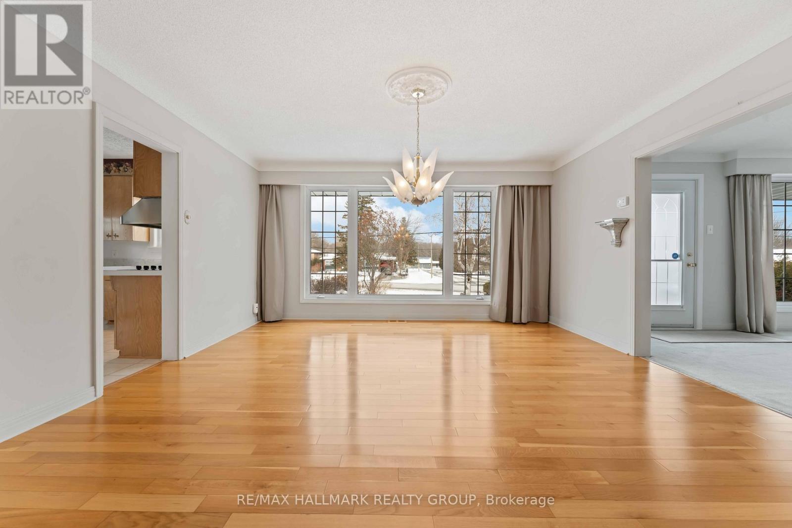 3654 Navan Road, Ottawa, Ontario  K4B 1H9 - Photo 9 - X12902590