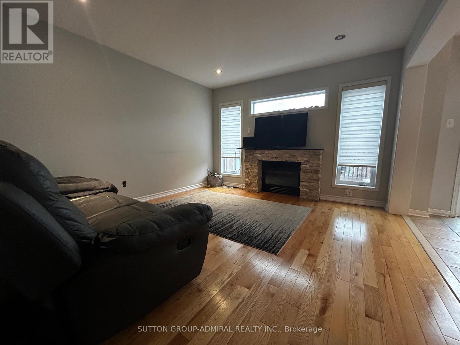 5 Quattro Avenue, Richmond Hill (Jefferson), Ontario  L4E 0S5 - Photo 9 - N12902504