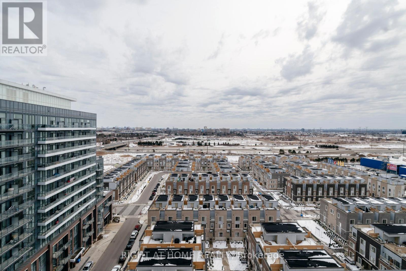 1607 - 38 Honeycrisp Crescent, Vaughan, Ontario L4K 0M8 - Photo 21 - N12902508