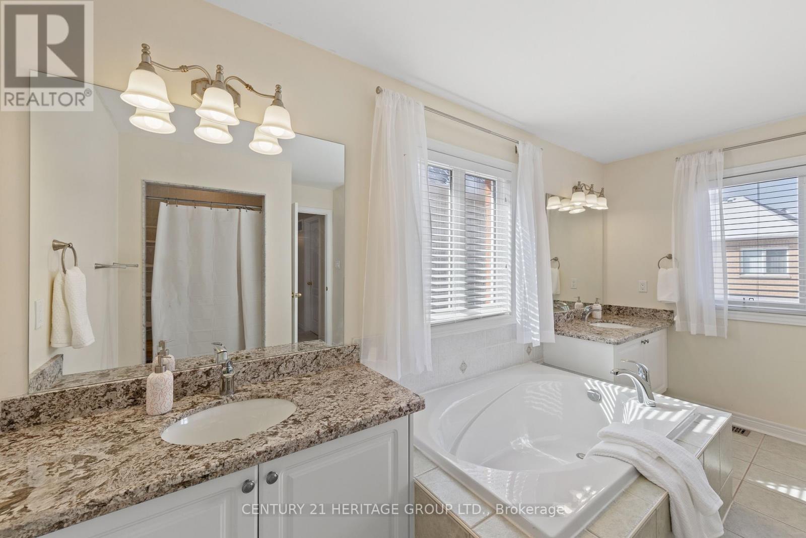 170 West Lawn Crescent, Whitchurch-Stouffville, Ontario  L4A 0B4 - Photo 25 - N12902548