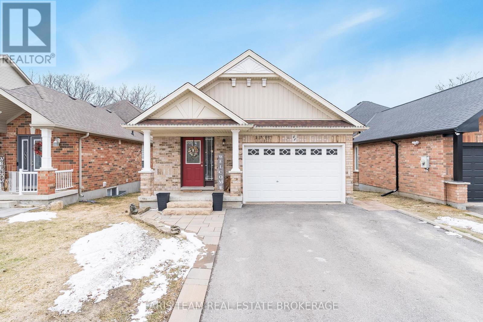 41 WALLACE STREET, New Tecumseth, Ontario