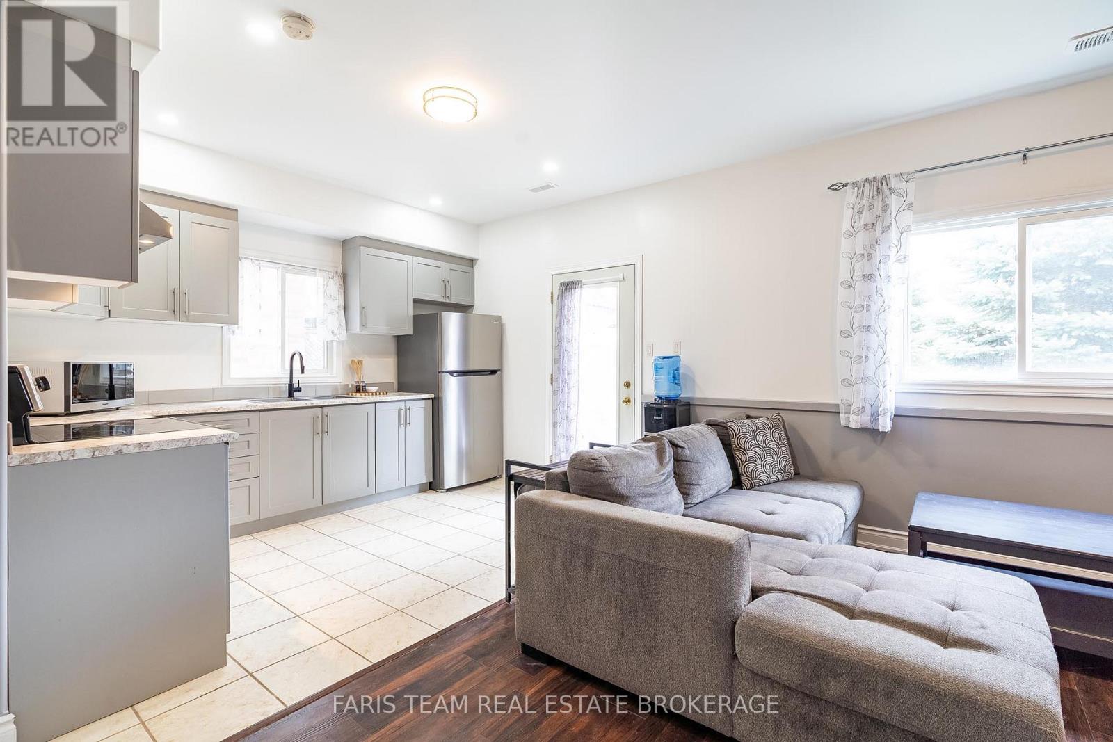 41 Wallace Street, New Tecumseth, Ontario  L9R 2G5 - Photo 25 - N12902556