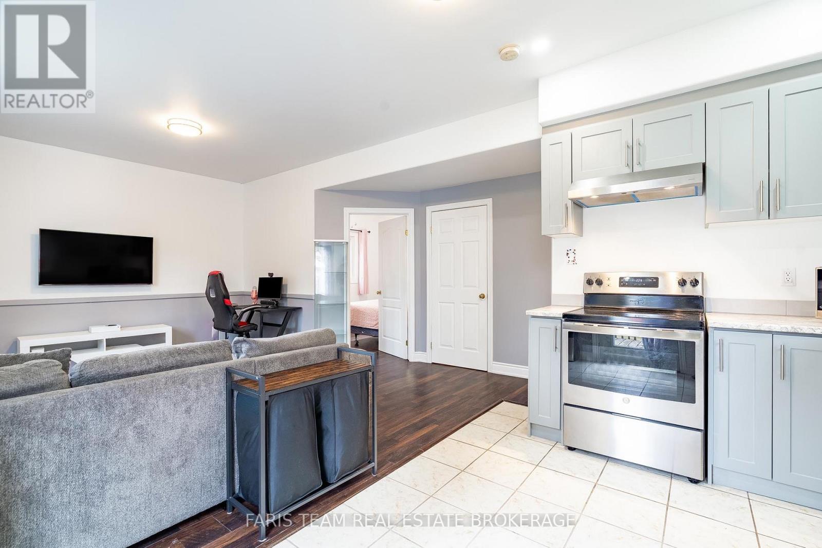 41 Wallace Street, New Tecumseth, Ontario  L9R 2G5 - Photo 28 - N12902556