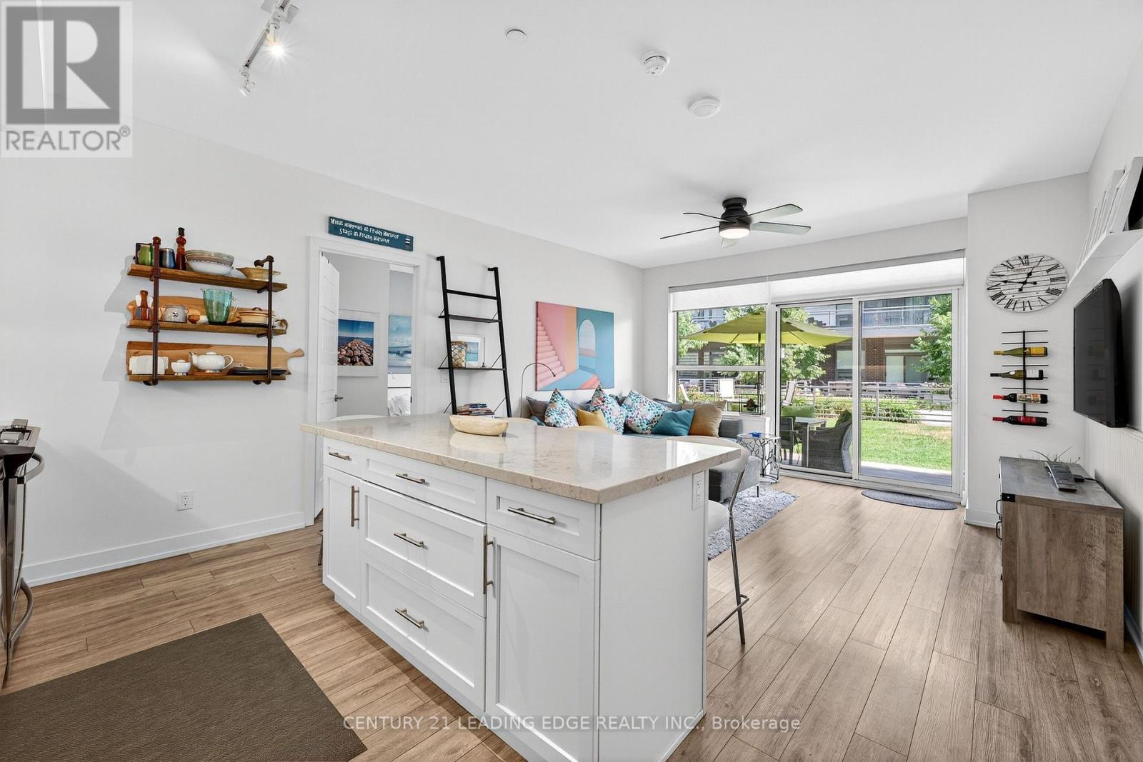 D120 - 333 Sea Ray Avenue, Innisfil, Ontario L9S 0M3 - Photo 2 - N12902560