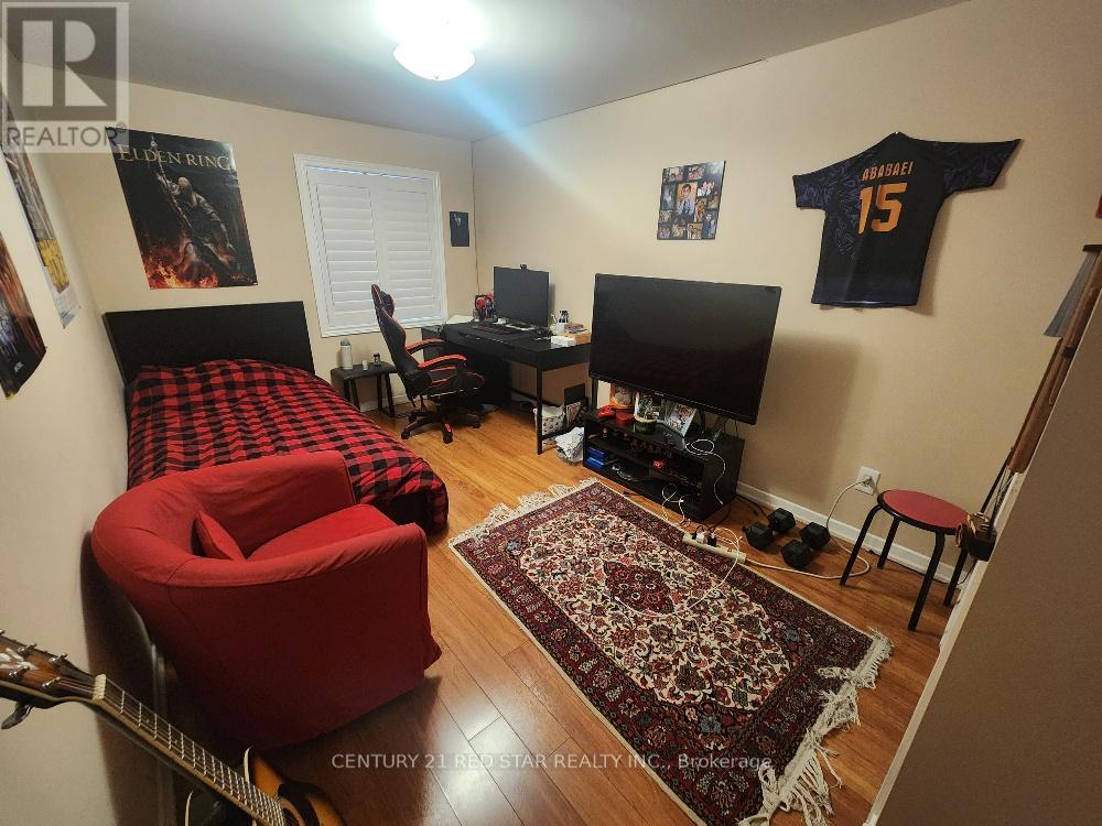 266 Simonston Boulevard, Markham, Ontario L3T 4T5 - Photo 10 - N12902596