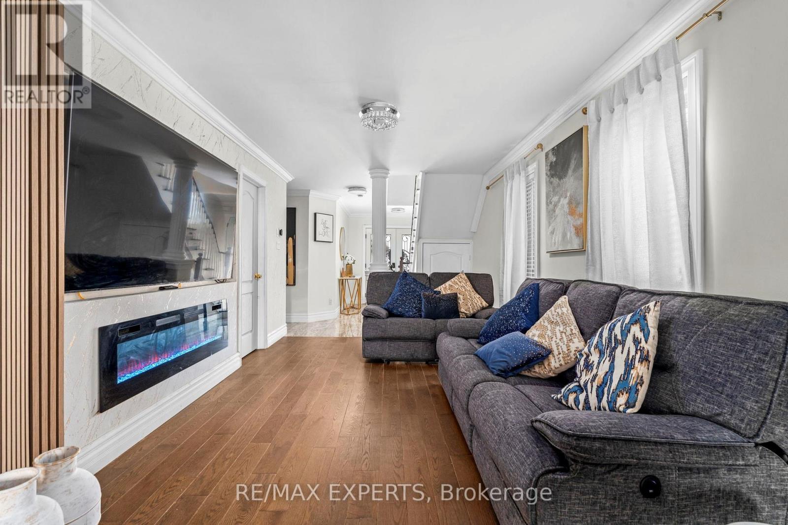 173 Rosanna Crescent, Vaughan, Ontario  L6A 2T4 - Photo 11 - N12902618