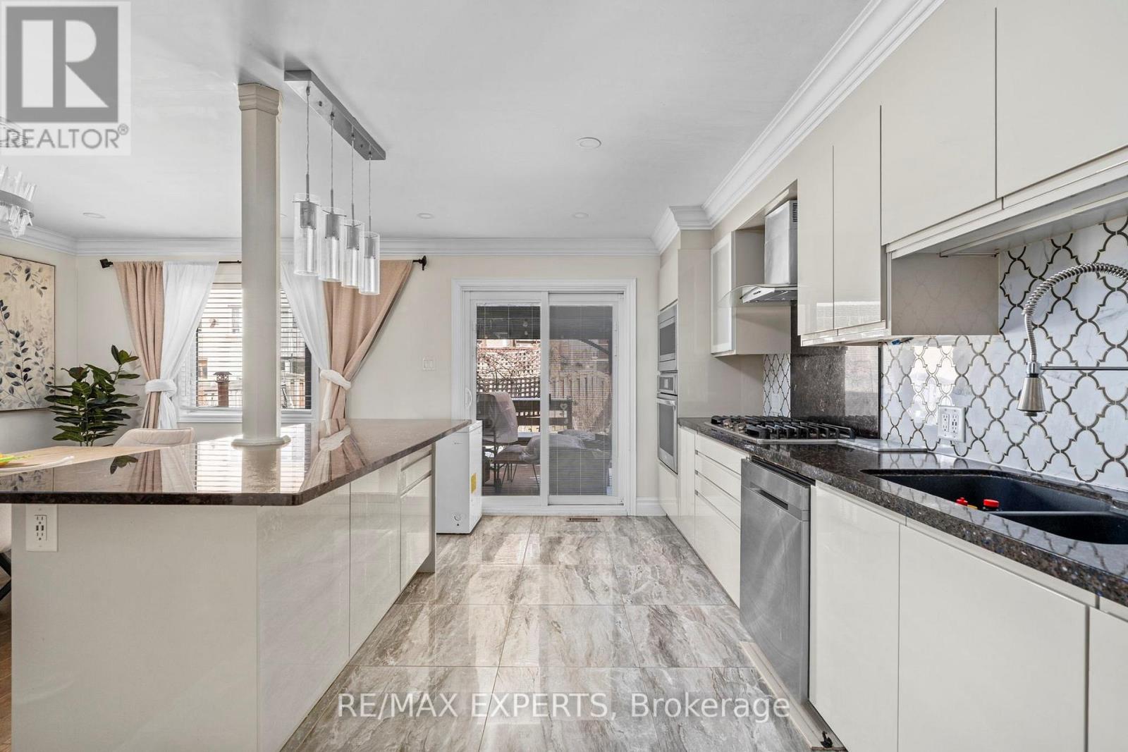 173 Rosanna Crescent, Vaughan, Ontario  L6A 2T4 - Photo 17 - N12902618