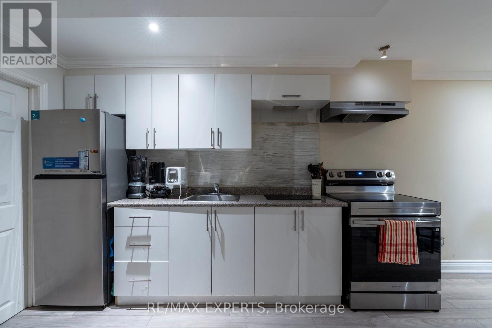 173 Rosanna Crescent, Vaughan, Ontario  L6A 2T4 - Photo 30 - N12902618