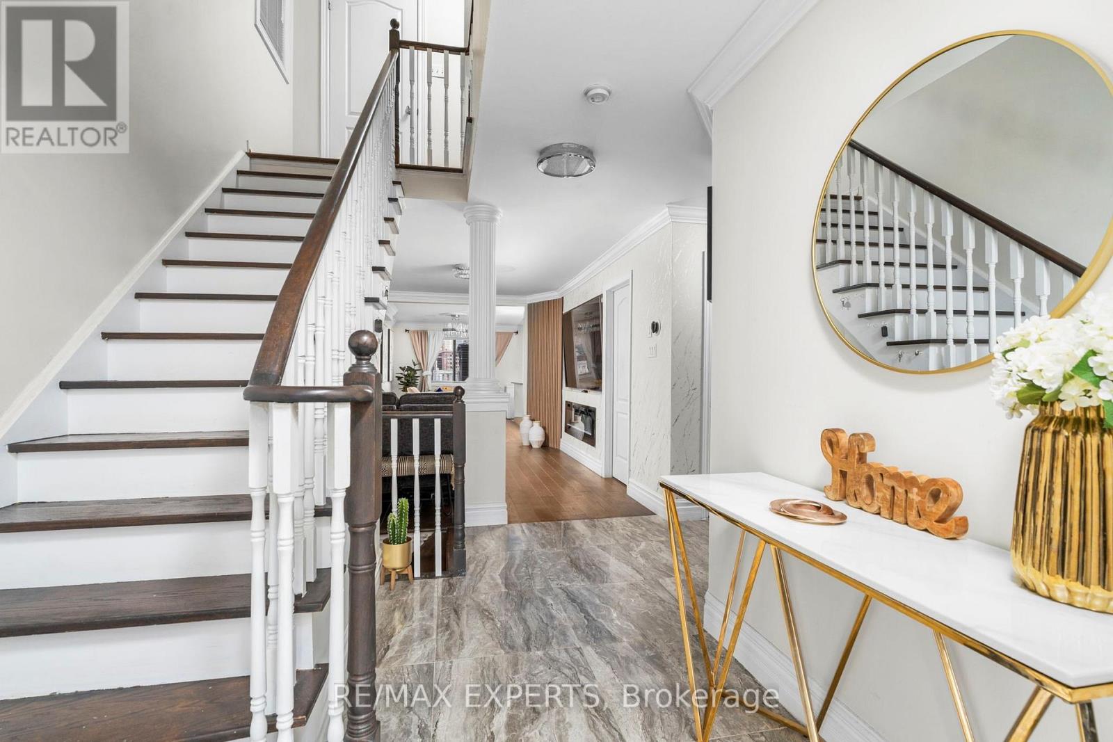 173 Rosanna Crescent, Vaughan, Ontario  L6A 2T4 - Photo 5 - N12902618