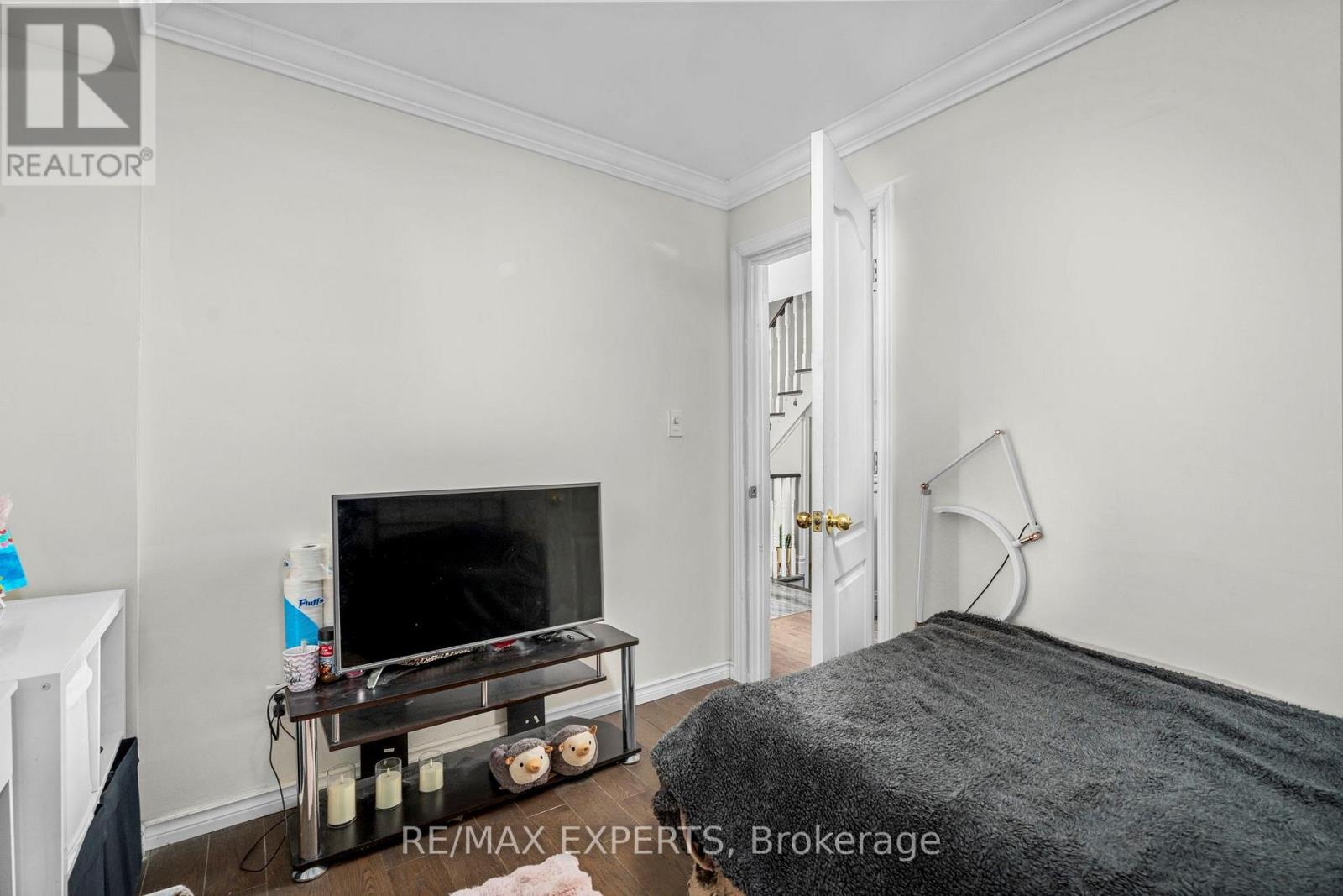 173 Rosanna Crescent, Vaughan, Ontario  L6A 2T4 - Photo 6 - N12902618