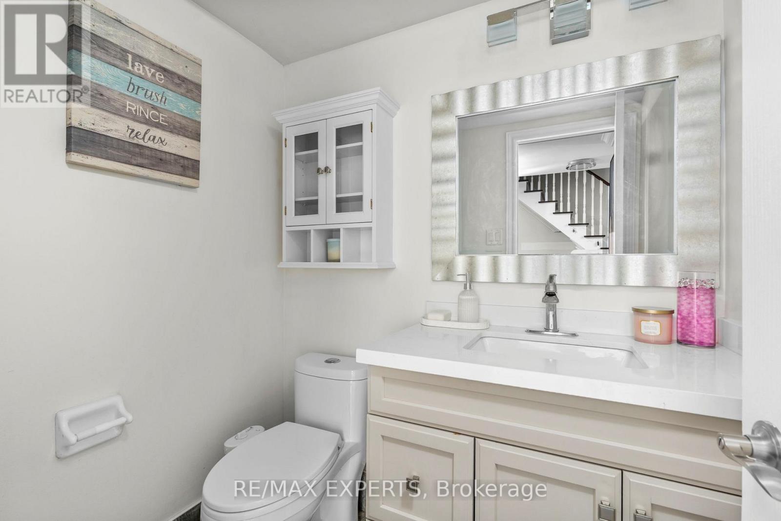 173 Rosanna Crescent, Vaughan, Ontario  L6A 2T4 - Photo 7 - N12902618