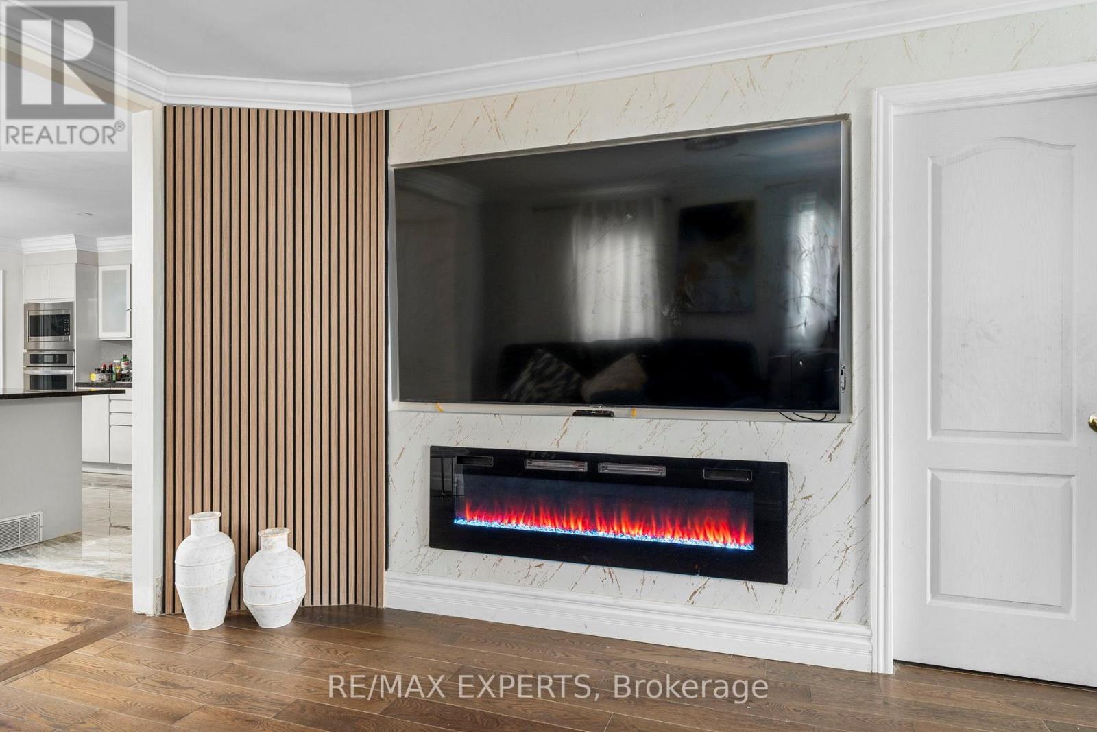 173 Rosanna Crescent, Vaughan, Ontario  L6A 2T4 - Photo 9 - N12902618