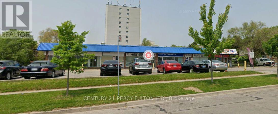 2,4,5 - 331 GLENDOWER CIRCUIT, Toronto, Ontario