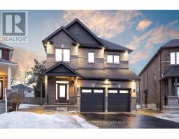 43 AUBURN COURT, Barrie, Ontario