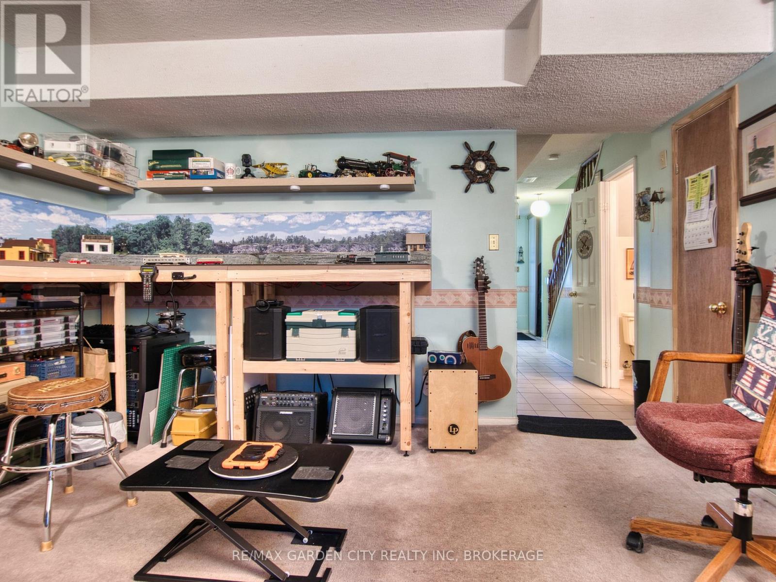 19 - 1155 Paramount Drive, Hamilton, Ontario  L8J 2N3 - Photo 13 - X12902512